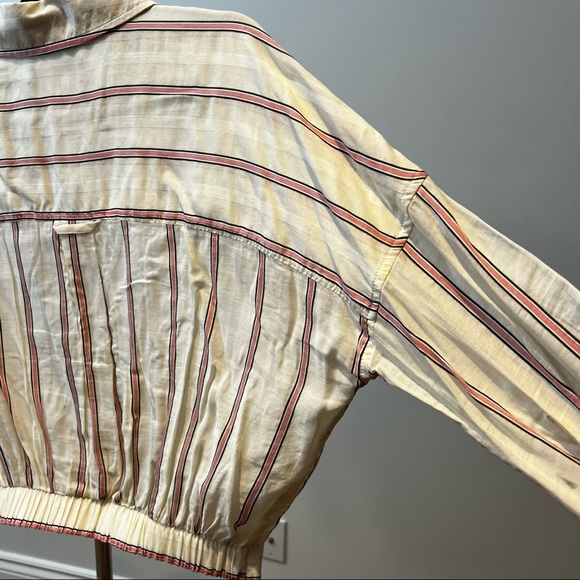 UO Lennox Surplice Crop Blouse - Picture 8 of 10